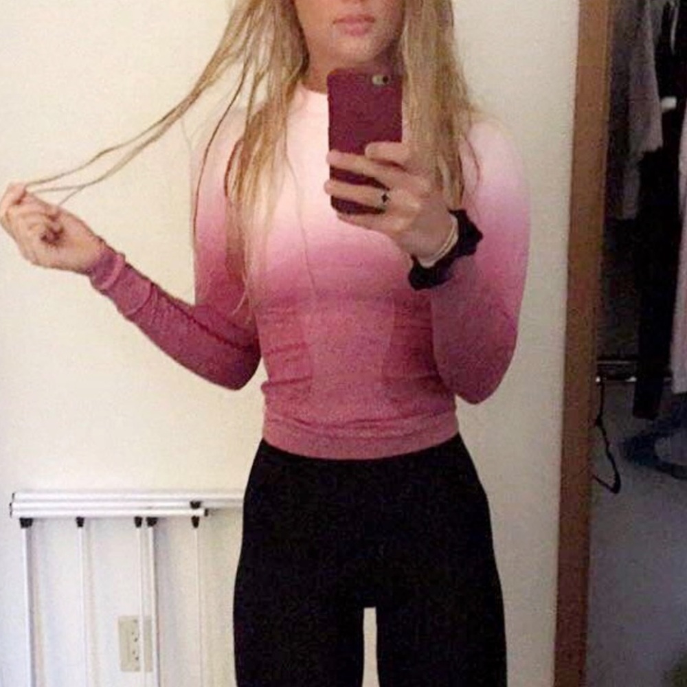 Seamless active top